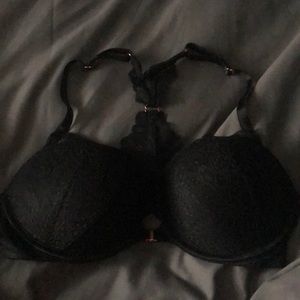 PINK VS Black Bra!!